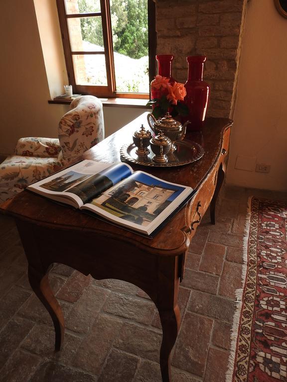 Relais Borgo Di Toiano Casa de hóspedes Sovicille Exterior foto
